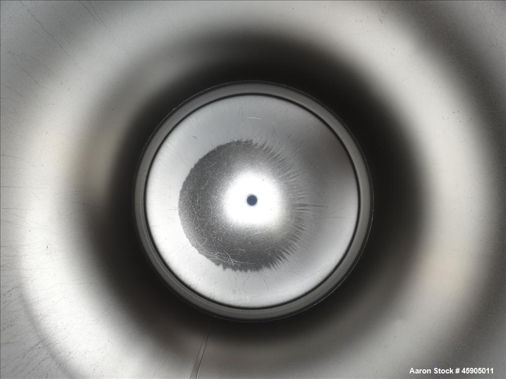 Used Alloy Products Pressure Tank, 25 Gallon, 316 Stainless Steel, Vertical. Approximate 18" diameter x 23" straight side, dished top and bottom. Internal rated 110 psi at -20 to 100 degrees F. Openi...