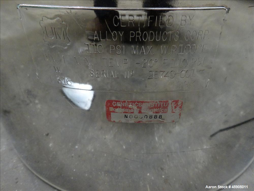 Used Alloy Products Pressure Tank, 25 Gallon, 316 Stainless Steel, Vertical. Approximate 18" diameter x 23" straight side, dished top and bottom. Internal rated 110 psi at -20 to 100 degrees F. Openi...