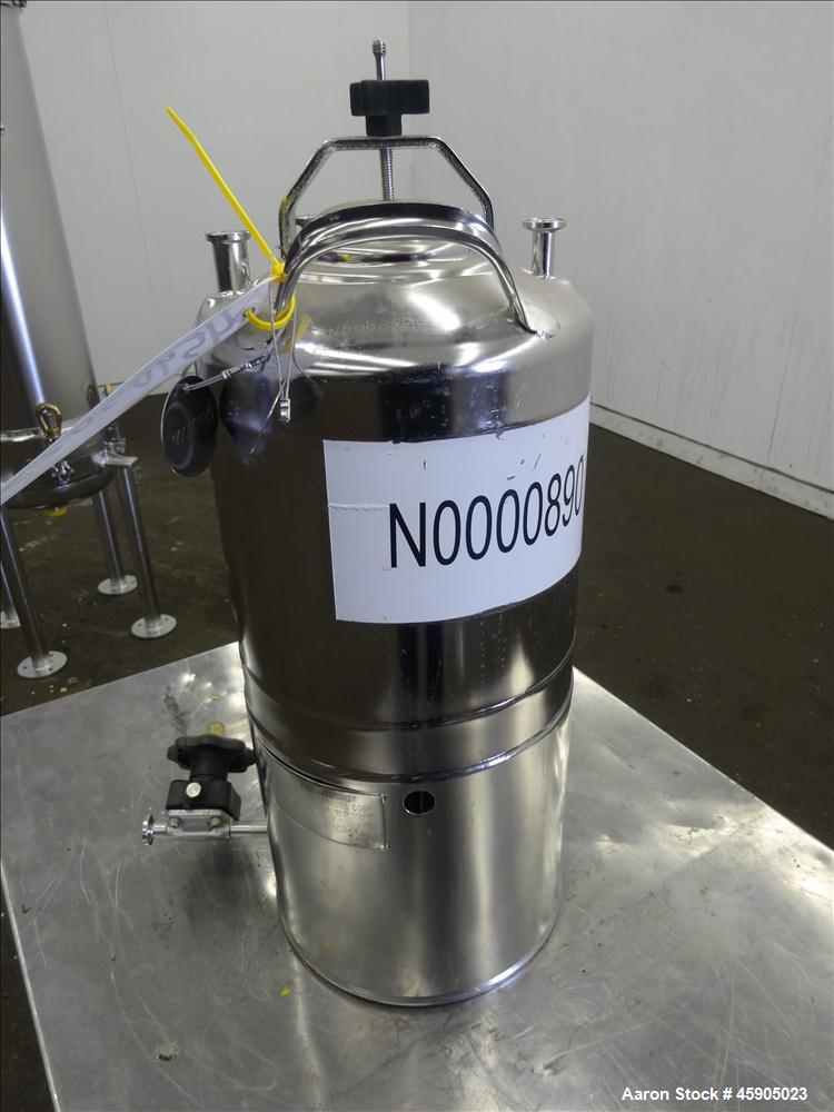 Used Alloy Products Pressure Tank, 2 Gallon, 316 Stainless Steel, Vertical. Approximate 9" diameter x 8" straight side, dished top and bottom. Internal rated 140 psi at -20 to 100 degrees F. Openings...