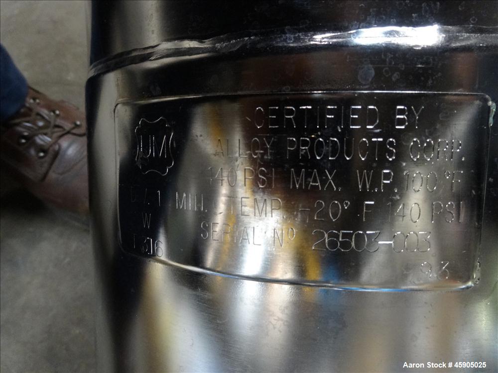 Used Alloy Products Pressure Tank, 2 Gallon, 316 Stainless Steel, Vertical. Approximate 9" diameter x 8" straight side, dished top and bottom. Internal rated 140 psi at -20 to 100 degrees F. Openings...