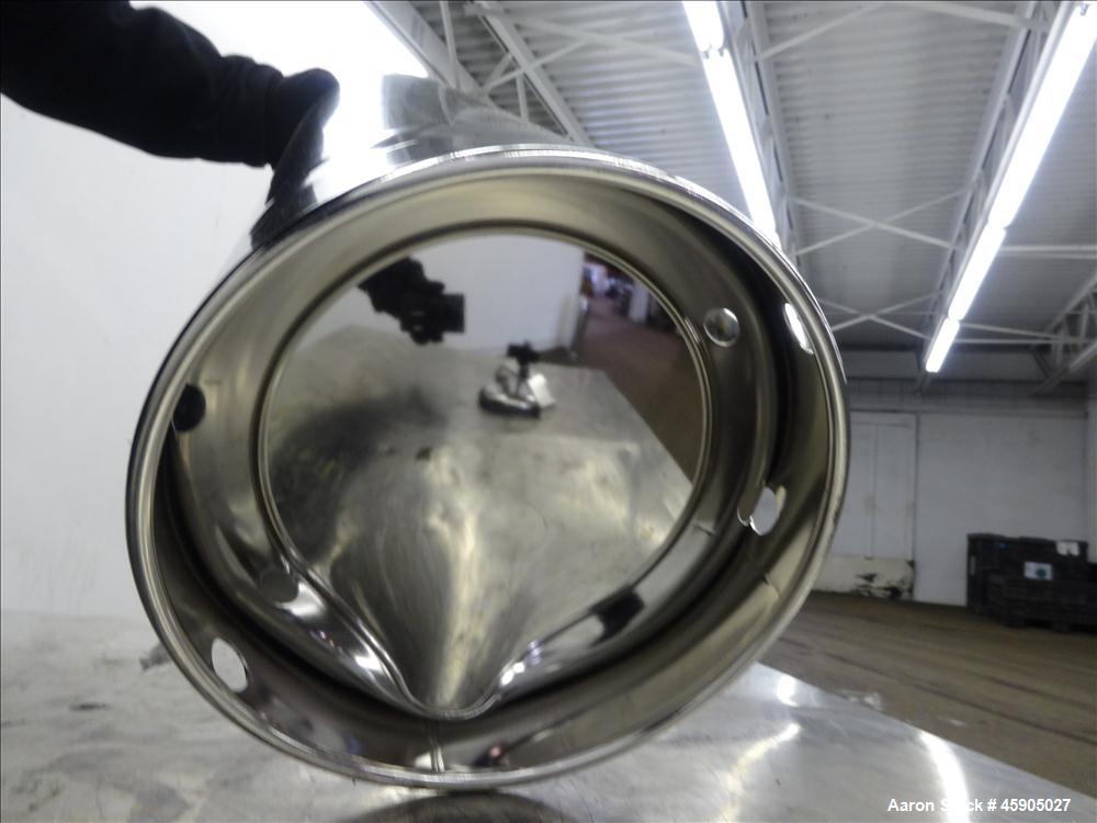 Unused- Alloy Products Pressure Tank, 6 Gallon, 316L Stainless Steel, Vertical. Approximately 9" diameter x 22" straight side, dished top and bottom. Internal rated 155 psi at -20 to 100 degrees F. O...