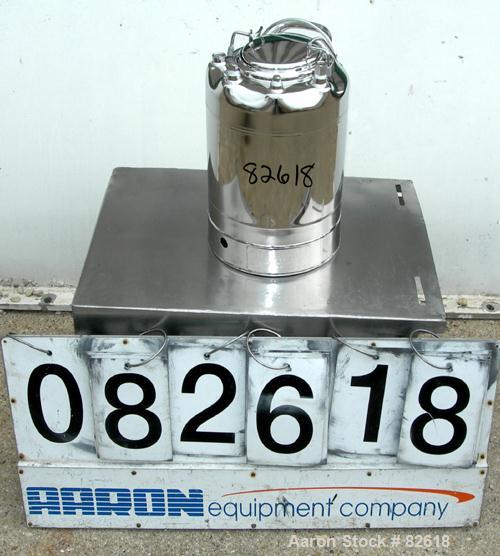USED: Alloy Products pharmaceutical-hygienic portable pressure tank, 3 gallons, 304 stainless steel, vertical. 9" diameter x 9" straight side, dished top and bottom. Internal rated 140 psi at 100 deg...