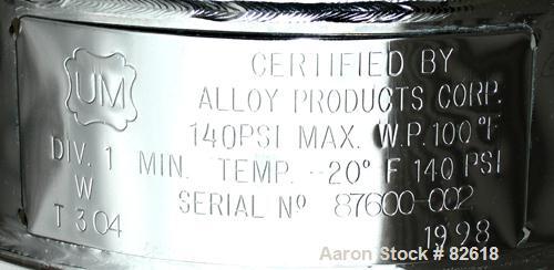 USED: Alloy Products pharmaceutical-hygienic portable pressure tank, 3 gallons, 304 stainless steel, vertical. 9" diameter x 9" straight side, dished top and bottom. Internal rated 140 psi at 100 deg...