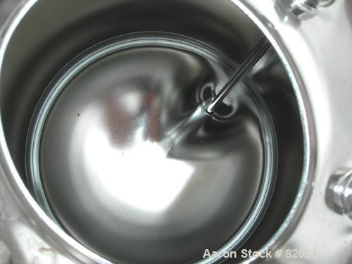 USED: Alloy Products pharmaceutical-hygienic portable pressure tank, 6 gallons, 304 stainless steel, vertical. 12" diameter x 9" straight side, dished top and bottom. Internal rated 129 psi at 100 de...