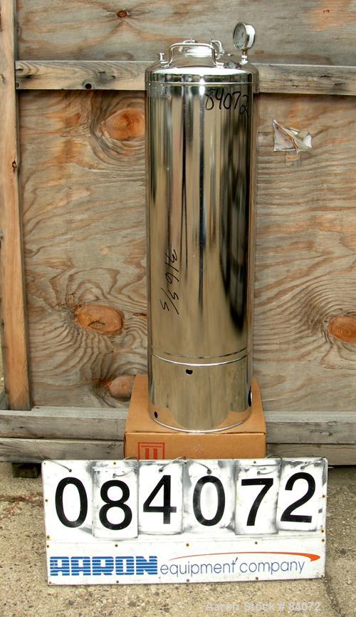 Used Alloy Products Pressure Tank, 14 Gallon, 316L Stainless Steel, Vertical. 12" Diameter x 30" straight side. Dished top and bottom. Internal rated 128 psi at 100 deg F. Openings: top 1/2" NPT, (3)...