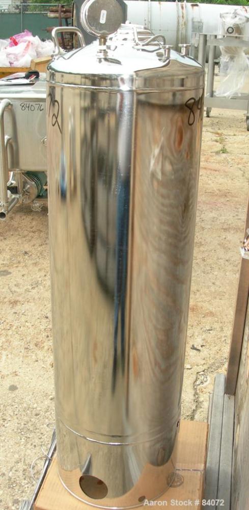 Used Alloy Products Pressure Tank, 14 Gallon, 316L Stainless Steel, Vertical. 12" Diameter x 30" straight side. Dished top and bottom. Internal rated 128 psi at 100 deg F. Openings: top 1/2" NPT, (3)...