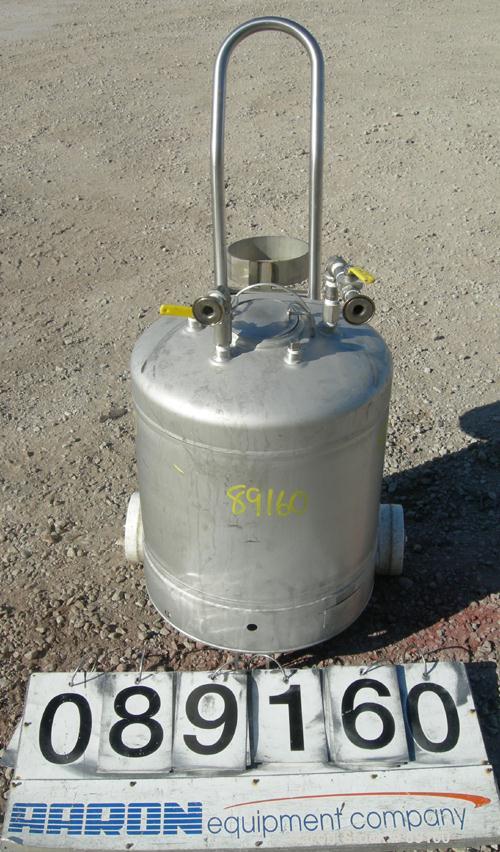 Used Alloy Products Pressure Tank, 20 Gallon, 316L Stainless Steel, Vertical. 18" diameter x 15" straight side. Dished top and bottom. Internal rated 115 psi at 100 deg F. Openings: top (4) 1" NPT, 4...