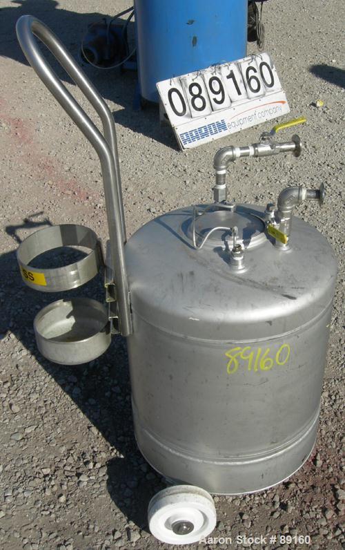 Used Alloy Products Pressure Tank, 20 Gallon, 316L Stainless Steel, Vertical. 18" diameter x 15" straight side. Dished top and bottom. Internal rated 115 psi at 100 deg F. Openings: top (4) 1" NPT, 4...