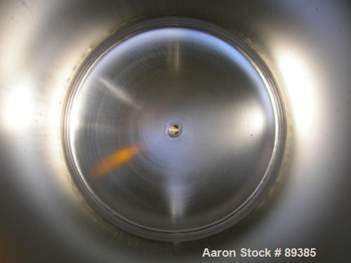 USED: Alloy Products pressure tank, 25 gallon, 316 stainless steel, vertical. 18" diameter x 25" straight side. Dished top and bottom. Internal rated 100 psi at 300 deg F. Openings: top (4) 1-1/2" tr...
