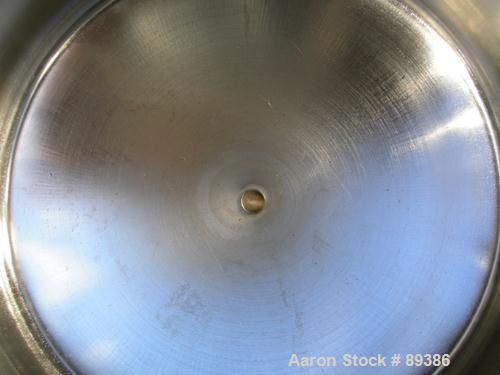 USED: Alloy Products pressure tank, 13 gallon, 316 stainless steel, vertical. 18" diameter x 10" straight side. Dished top and bottom. Internal rated 100 psi at 300 deg F. Openings: top (4) 1-1/2" tr...