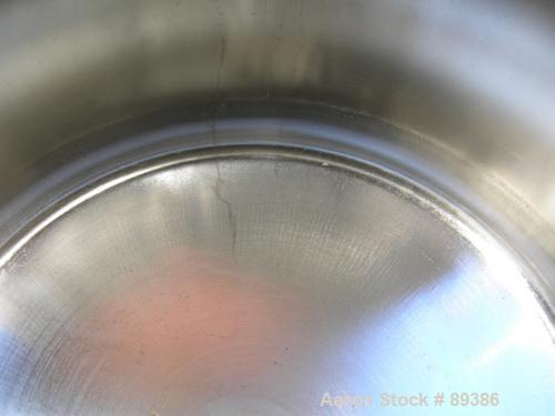 USED: Alloy Products pressure tank, 13 gallon, 316 stainless steel, vertical. 18" diameter x 10" straight side. Dished top and bottom. Internal rated 100 psi at 300 deg F. Openings: top (4) 1-1/2" tr...