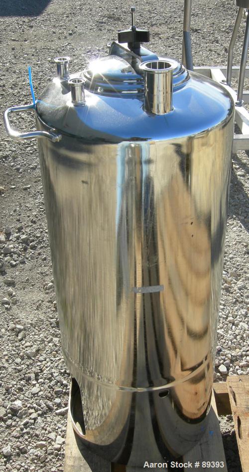 Used Alloy Products Pressure Tank, 13 Gallon, 316 Stainless Steel, Vertical. 12" diameter x 19" straight side. Dished top and bottom. Internal rated 45 psi at 350 deg F. Openings: top (3) 5/8" tri cl...