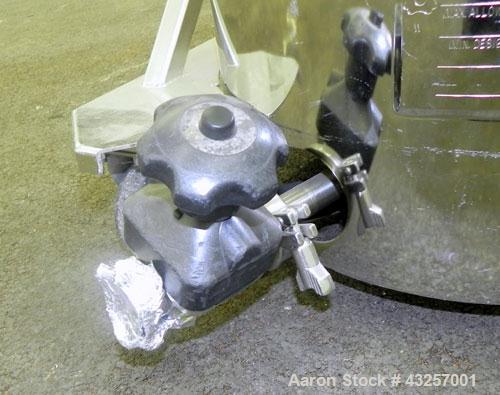 Used Alloy Products Pressure Tank, 36.99 Gallon (140 Liter), 316L Stainless Steel, Vertical. 17.74’’ Diameter x 29" straight side. Dished top and bottom. Internal rated FV to 85 psi at -20 to 350 deg...