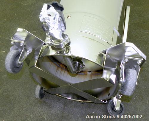 Used Alloy Products Pressure Tank, 36.99 Gallon (140 Liter), 316L Stainless Steel, Vertical.17.74’’ Diameter x 29" straight side. Dished top and bottom. Internal rated FV to 85 psi at -20 to 350 degr...