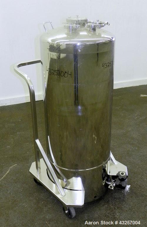 Used Alloy Products Pressure Tank, 36.99 Gallon (140 Liter), 316L Stainless Steel, Vertical. 17.74’’ Diameter x 29" straight side. Dished top and bottom. Internal rated FV to 85 psi at -20 to 350 deg...