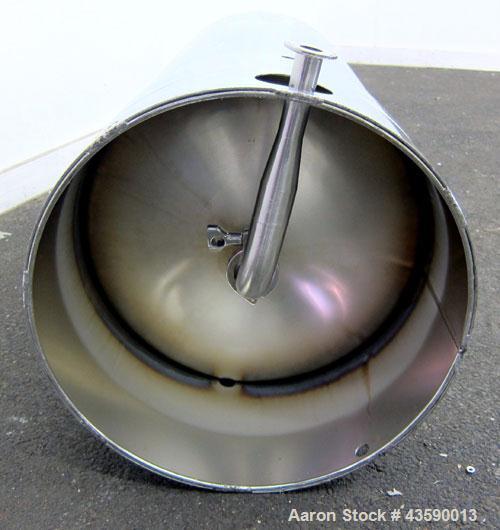 Used Alloy Products Pressure Tank, 33 Gallon, 316L Stainless Steel, Vertical. 17.71” Diameter x 29” straight side. Dished top and bottom. Internal rated Full Vacuum to 85 psi at -20 to 350 degrees F....