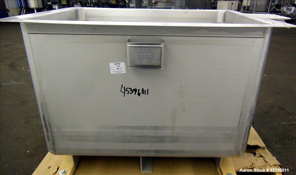 Unused- 200 Gallon Stainless Steel Apache Stainless Equipment Square Gravity Fil