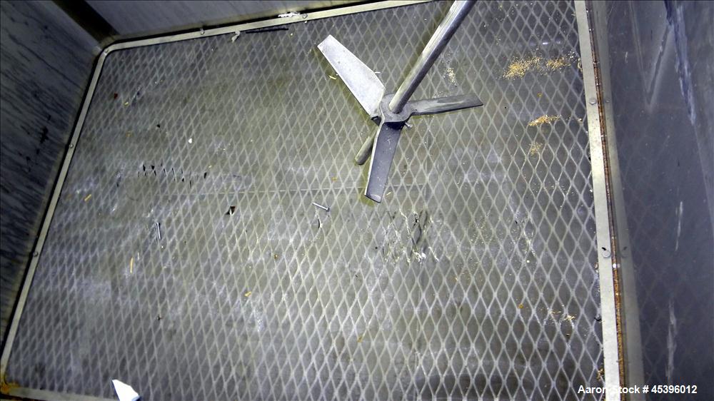 202 Gallon Stainless Steel Apache Stainless Equipment Square Gravity Filter Tank
