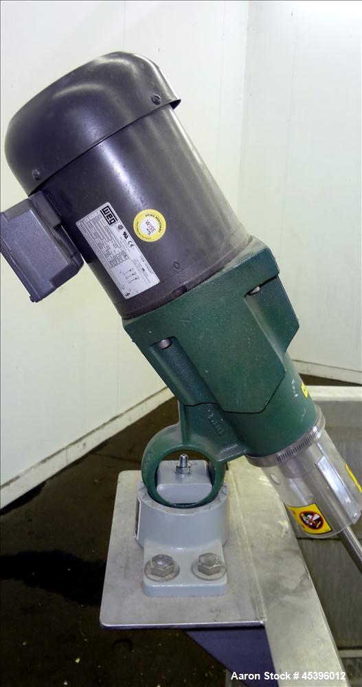 202 Gallon Stainless Steel Apache Stainless Equipment Square Gravity Filter Tank