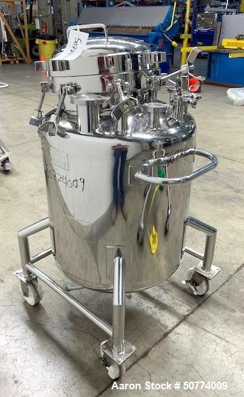 Used B&G Custom Pressure Tank, 150 Liters