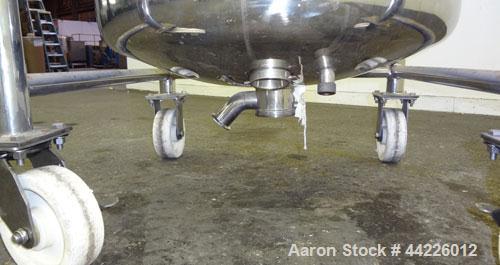 Used B&G Machine Pressure Tank, 55 Gallon (208.14 Liter), 316 Stainless Steel, Vertical. Approximate 26" diameter x 24" straight side, dished top and bottom. Internal rated Full Vacuum /30 psi at -20...