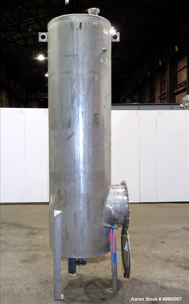 Used Bendel Tank, Approximate 250 Gallon, 304L Stainless Steel, Vertical.