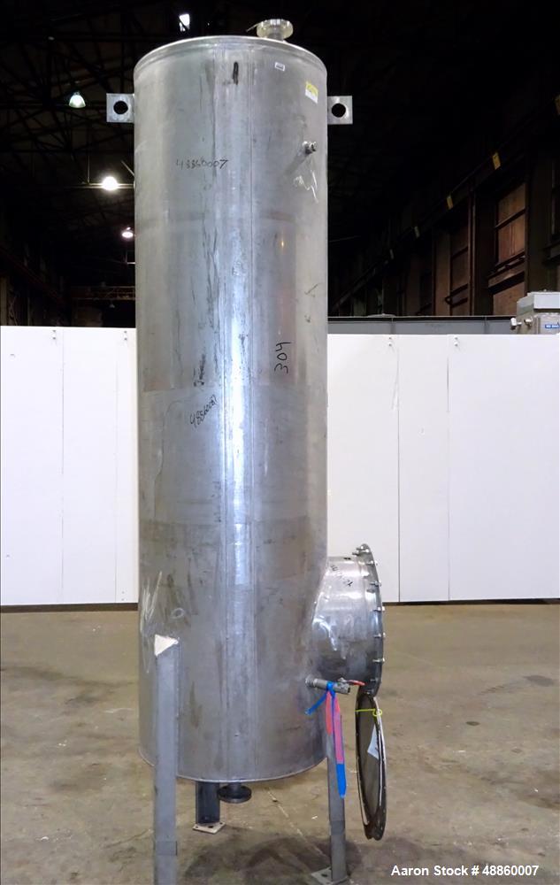 Used Bendel Tank, Approximate 250 Gallon, 304L Stainless Steel, Vertical.