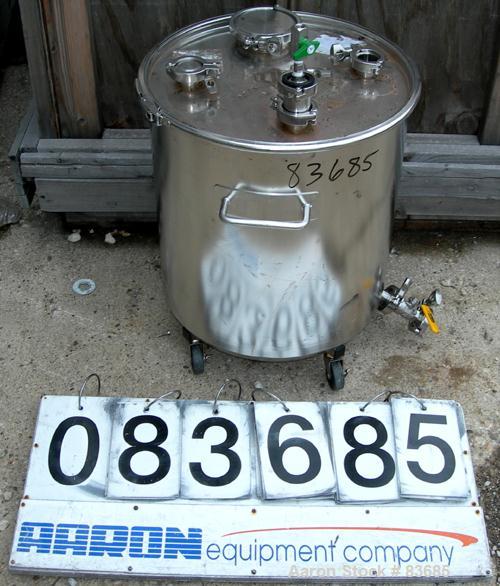 USED: Bolz Tank, 20 gallon, 304 stainless steel, vertical. 17-3/4" diameter x 19" straight side. Open top with clamp-on cover, flat bottom. Cover openings: (3) 1-1/2" tri clamp, 4-1/2" tri clamp, 1" ...