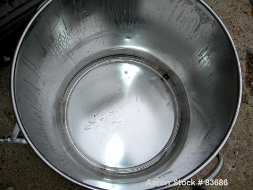USED: Bolz Tank, 20 gallon, 304 stainless steel, vertical. 17-3/4" diameter x 19" straight side. Open top with clamp-on cover, flat bottom. Cover openings: (3) 1-1/2" tri clamp, 4-1/2" tri clamp, 1" ...