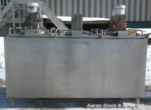 Used Cherry Burrell 3 Compartment Tank, approximately 390 total gallons, 130 gallon each compartment, model UAMS375R, 304 stainless steel, horizontal. Each compartment measures approximately 36" long...