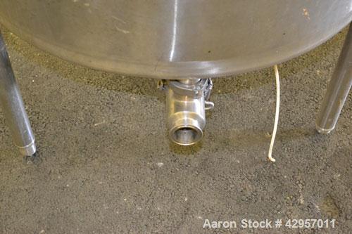 Used Cherry-Burrell Tank, 160 Gallon, 304 Stainless Steel, Vertical. 36’’ Diameter x 37’’ straight side. Open top with a 2 piece cover, sloped bottom. Provision for a clamp on agitator. 2’’ Tri-clamp...