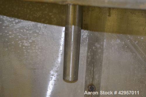 Used Cherry-Burrell Tank, 160 Gallon, 304 Stainless Steel, Vertical. 36’’ Diameter x 37’’ straight side. Open top with a 2 piece cover, sloped bottom. Provision for a clamp on agitator. 2’’ Tri-clamp...