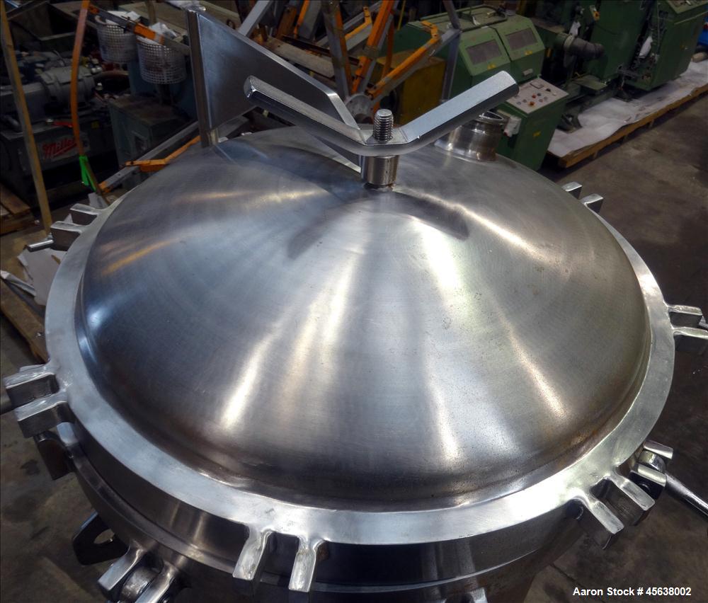 Used Cherry Burrel Deaerator Pressure Tank, 75 Gallon, 316L Stainless Steel, Vertical. 24" Diameter x 40" straight side. Dished clamp top, dished bottom. Internal rated 65 psi at -20 to 350 degrees F...