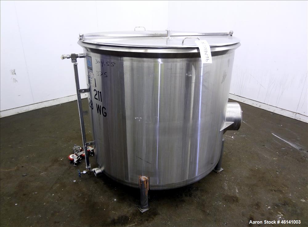 Used Cherry Burrel Tank, Approximately 300 Gallon, 304 Stainless Steel, Vertical. 48" Diameter x 40" straight side. Flat top, sloped bottom. (2) Half hinged top covers. 2" Tri clamp side bottom outle...