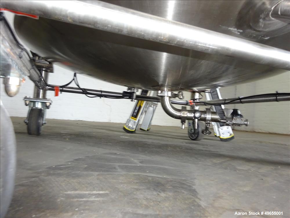 Used Cherry Burrell 700 Liter / 184 gallon Reactor, Stainless Steel.