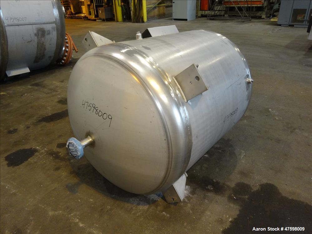 Unused- Crown Iron Works Pressure Tank, 275 Gallon, 304L Stainless Steel, Vertic