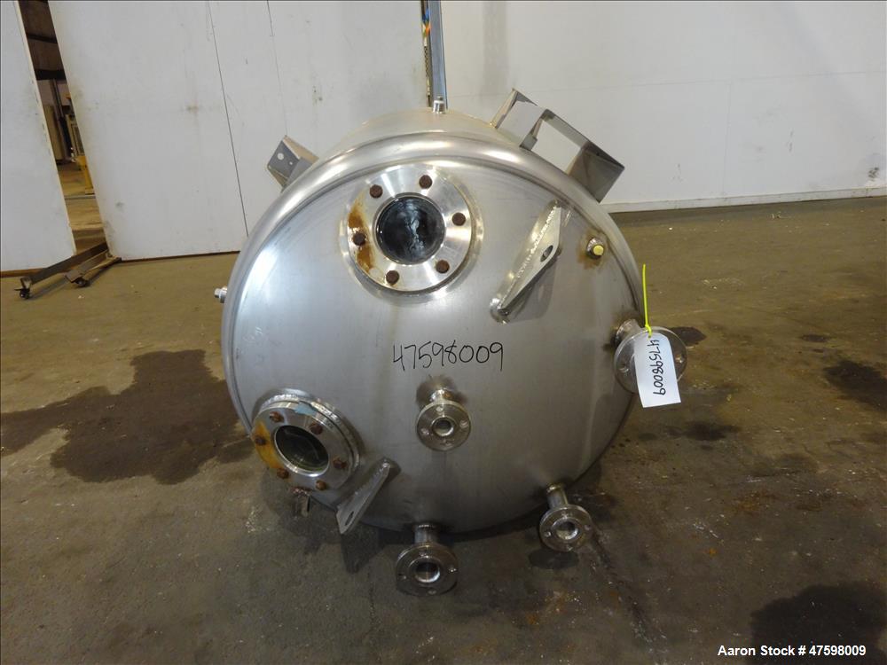 Unused- Crown Iron Works Pressure Tank, 275 Gallon, 304L Stainless Steel, Vertic