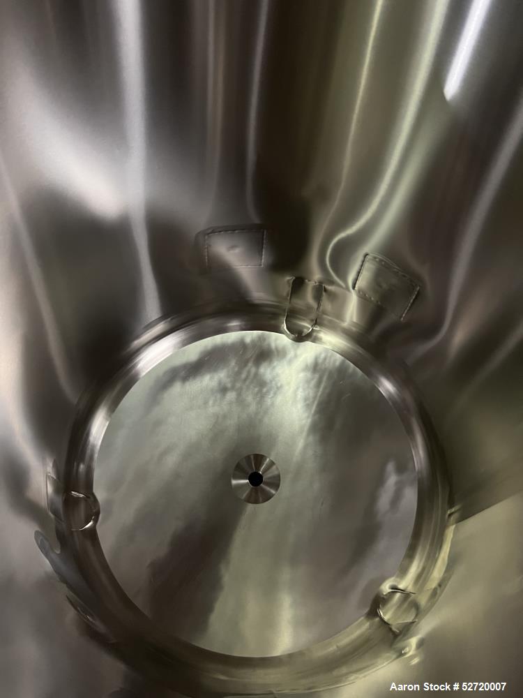 Used Custom Metalcraft Portable Tank, Approximate 150 Gallon, Model 4A07079200, 316 Stainless Steel. Approximate 36" diameter x 36" straight side, dished top & bottom. 1-1/2" Center bottom outlet wit...