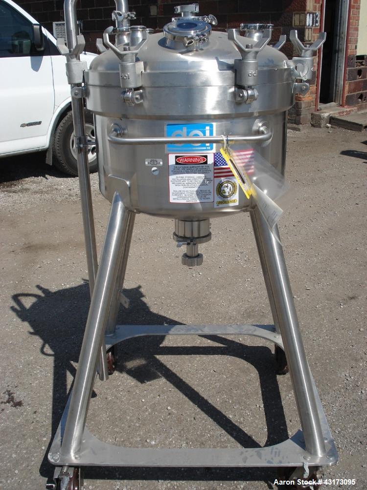 Used 80 Liter DCI receiver, 316L stainless steel construction, 24" diameter x 10" straight side, Rated 50/15 psig @ 350 degrees F internal, removable dished top and dished bottom, 1.5" drain, top has...