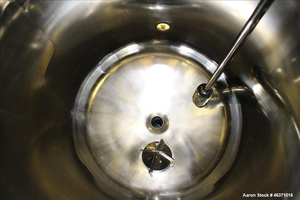 Used DCI Pressure Tank, 22.5 Gallon (85 Liter), 316L Stainless Steel, Vertical. 18" Diameter x 17-3/4" straight side. Clamp down hinged dished top, dish bottom head. Internal rated 50/-15 psi at -20 ...