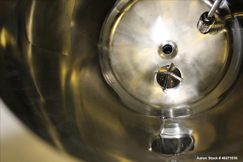 Used DCI Pressure Tank, 22.5 Gallon (85 Liter), 316L Stainless Steel, Vertical. 18" Diameter x 17-3/4" straight side. Clamp down hinged dished top, dish bottom head. Internal rated 50/-15 psi at -20 ...