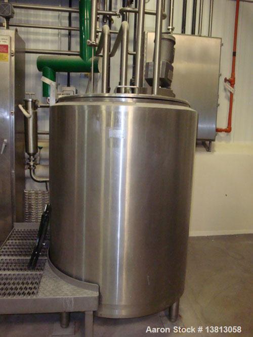 Used DCI 200 Gallon stainless steel, hot water jacketed, process tank with Lightnin mixer.