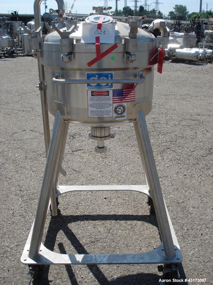 Used 80 Liter DCI receiver, 316L stainless steel construction, 24" diameter x 10" straight side, Rated 50/15 psig @ 350 degrees F internal, removable dished top and dished bottom, 1.5" drain, top has...