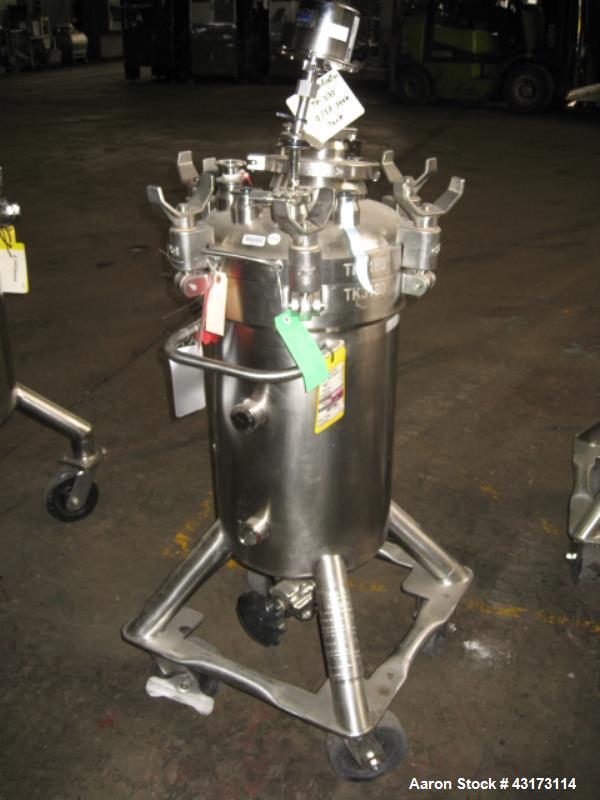 Used DCI Pressure Tank, 50 Liter. Stainless steel construction, 13" diameter x 21" straight side, removable dish top, dish bottom, rated 100 psig at 300 F internal, top has sight glass with (4) 1.5" ...