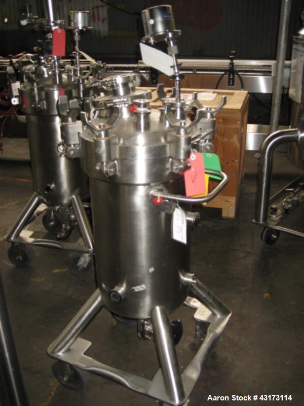 Used DCI Pressure Tank, 50 Liter. Stainless steel construction, 13" diameter x 21" straight side, removable dish top, dish bottom, rated 100 psig at 300 F internal, top has sight glass with (4) 1.5" ...