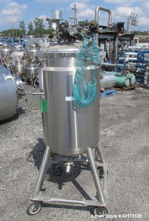 Used DCI receiver,100 liter, 316 stainless steel construction, approximately 18" diameter x 31" straight side, removable dish top, dish bottom, rated 50 psi and full vacuum at 350 f internal, 3", (2)...