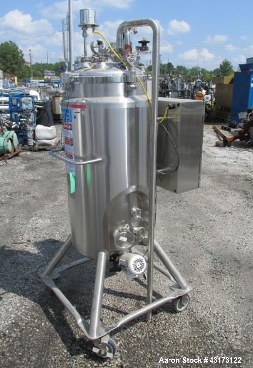Used DCI receiver,150 liter, 316 stainless steel construction, approximately 18" diameter x 41" straight side, removable dish top, dish bottom, rated 50 psi and full vacuum at 350 f, bottom mounted B...