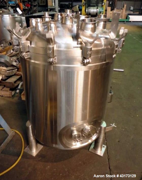 Used DCI Receiver, 300 Liter, 316 Stainless Steel. Approximately 30" diameter x 31" straight side, removable dish top, dish bottom, rated 50 psi and full vacuum at 350 f, 6", 4", (5)3", (4)2", 1.5" t...