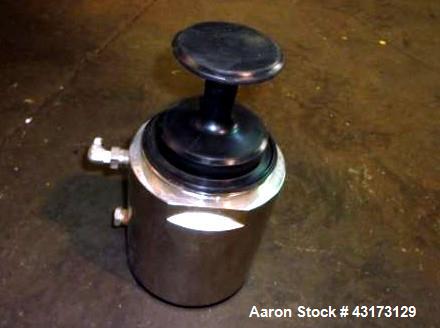 Used DCI Receiver, 300 Liter, 316 Stainless Steel. Approximately 30" diameter x 31" straight side, removable dish top, dish bottom, rated 50 psi and full vacuum at 350 f, 6", 4", (5)3", (4)2", 1.5" t...