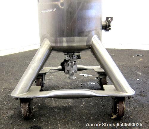 Used DCI Pressure Tank, 50 Liter (13.21 Gallon), 316L Stainless Steel, Vertical. Approximate 13” diameter x 21” straight side. Dished clamp on top, dished bottom. Internal rated 100/-15 psi at -20 to...